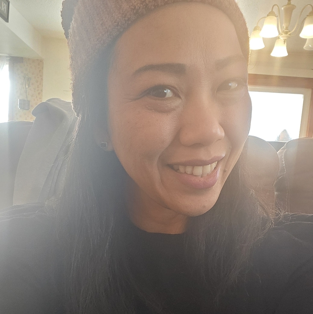 Meet your Posher, Lorely